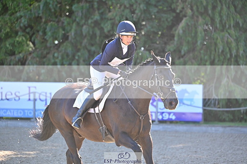 250802A-092235-00051 - A-002-Hannah.Cliffe-RV.OLIE