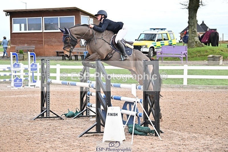 241206-130355-00896 - Cls 5 Newcomers and 1.10m Open