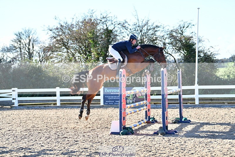 231110A-144204-00837 - Cls 6 Foxhunter & 1.20m Open