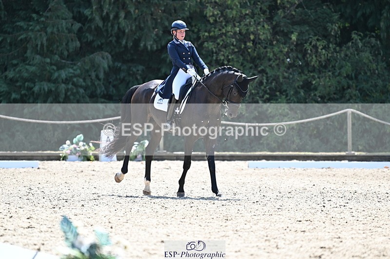 250810A-140202-07212 - 070-Abbie.NewburySeagry.Firstamour