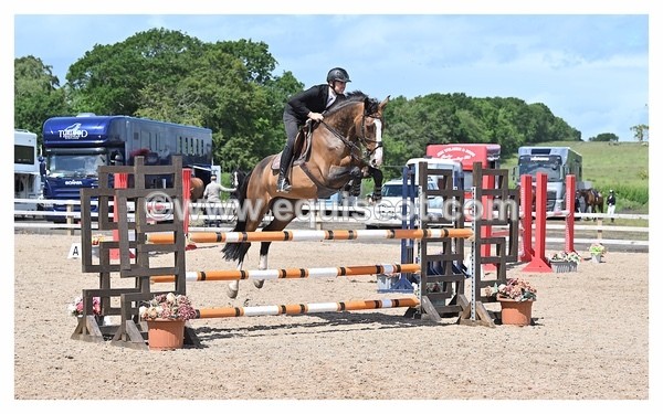 BPP_1097 - CLASS 4 FRI Newcomers/ 1.10m Open