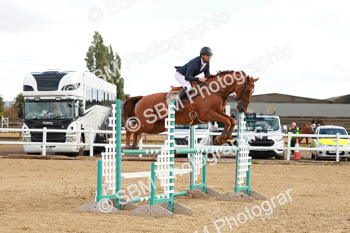 SBM_001270 - Class 4 - Senior Newcomers - 1.10m