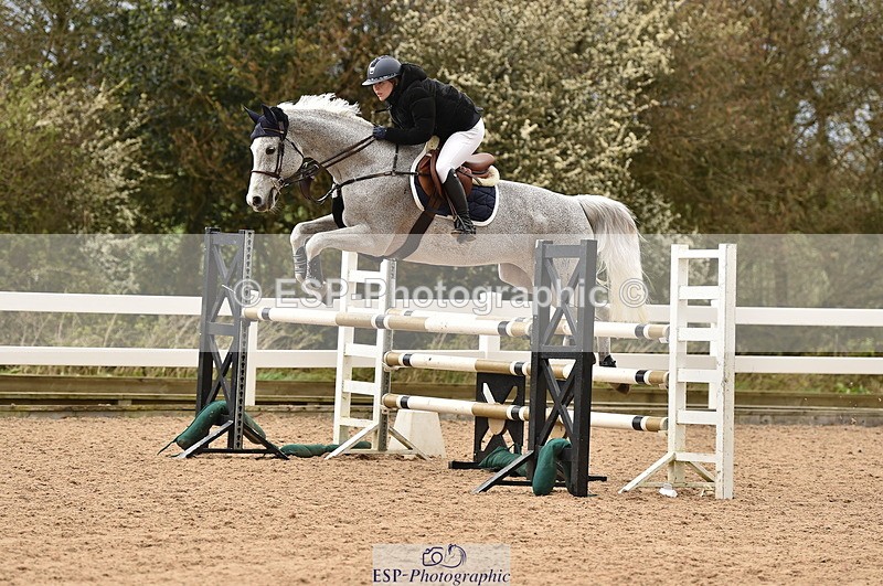 240327A-132846-00565 - Cls 4 Newcomers and 1.10m Open