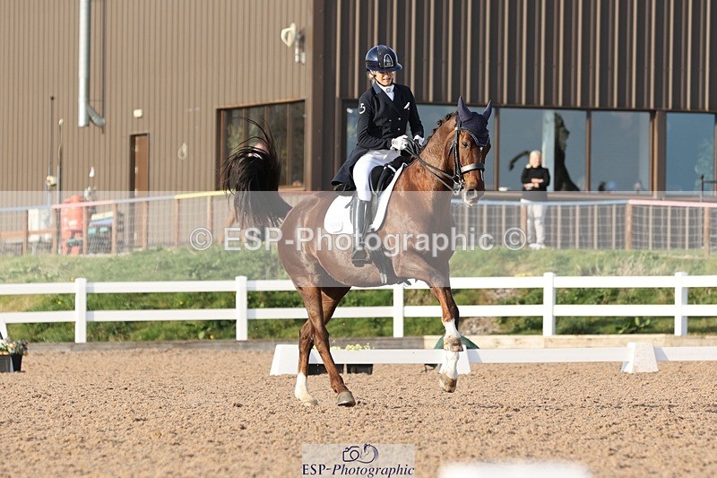 250404-180853-08218 - 131-Francesca.Cawley-Dame.Blanche