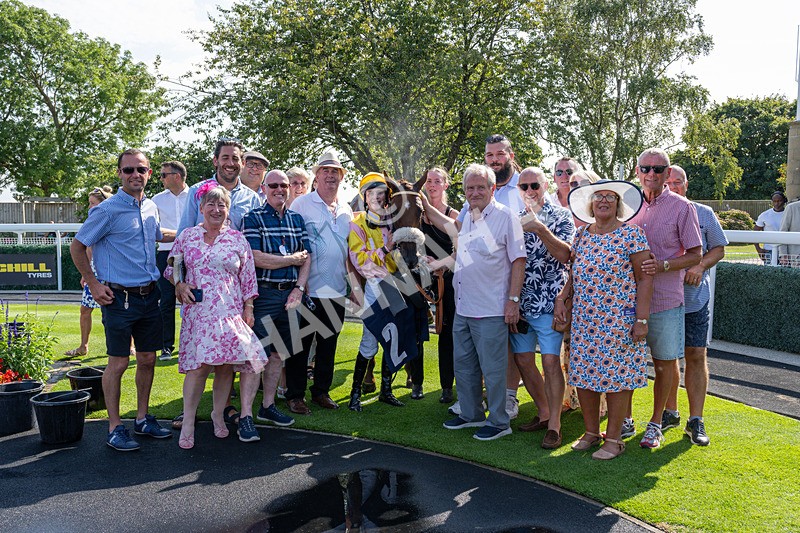 130826-Race 3-State Of Gold-8327 - Race 3 15.15pm Hornsea Ladies At The Races Nursery Handicap