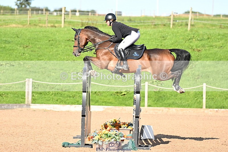 240913A-162315-05229 - Cls 18 National 1.40m Open