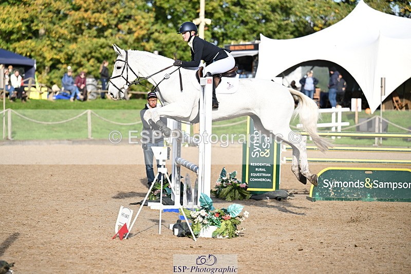 251024A-105726-06631 - B-153-Charlotte.Franck-Steier