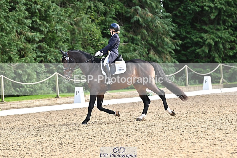 241023-155924-00824 - 012-Mollie.Summerland-SKITTEL.D'EKWI