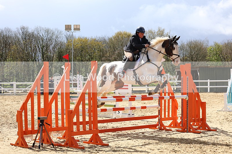 3E7A1355 - Class 6: Senior 1.05m
