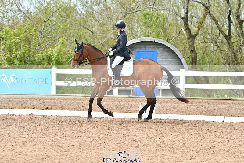 230511A-152214-01125 - BD Cls 12 Music Medium