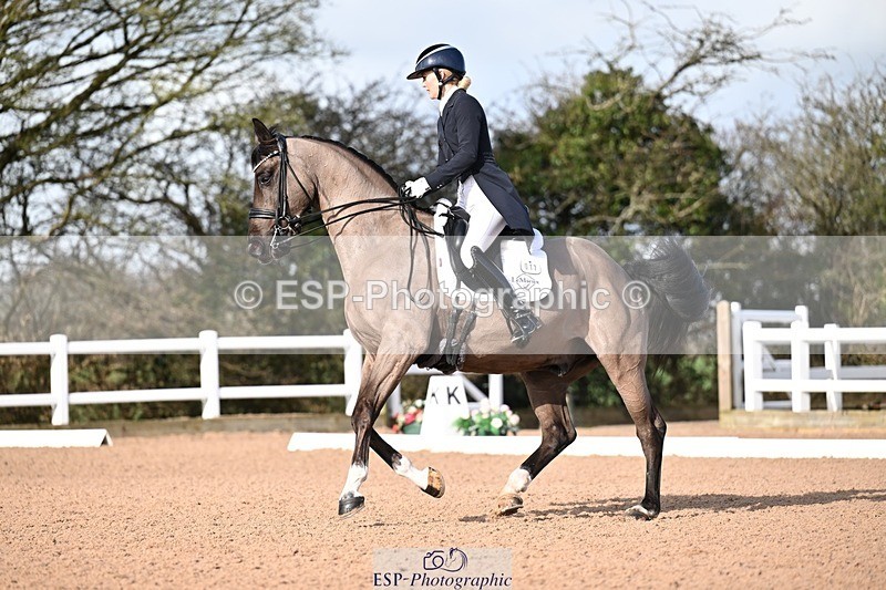 260213-114436-01576 - 017-Holly.Kerslake