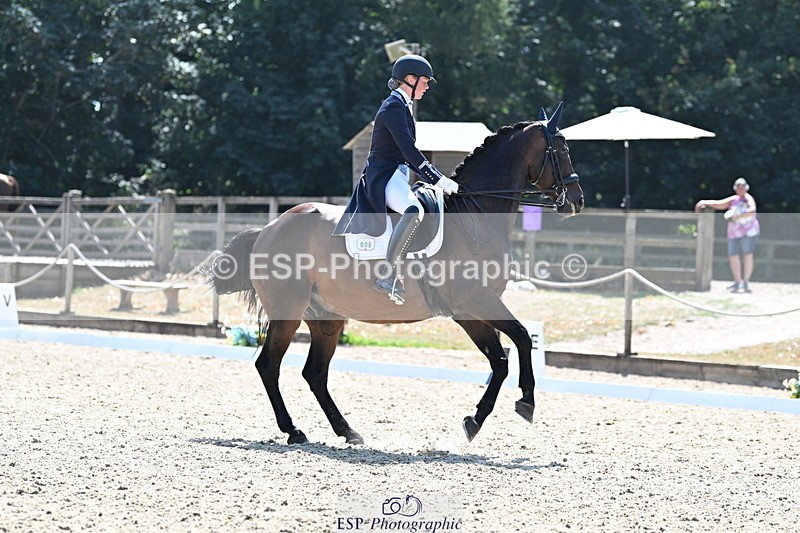 250810A-150024-07528 - 008-Caitlin.BurgessChocotof