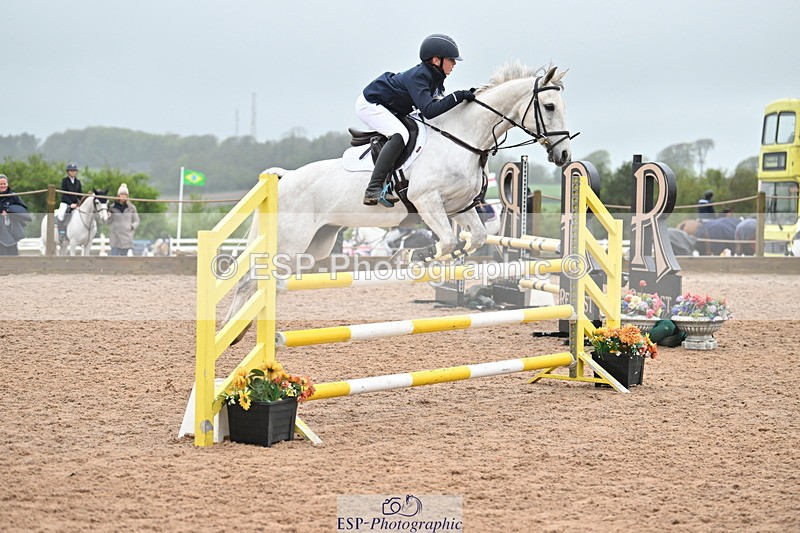 240505A-123516-05119 - Cls 4 Blue Chip Pony Newcomers & 1m Open