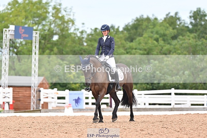 240817A-131402-09262 - 246-Katie.Carss-Desach.Cinderella