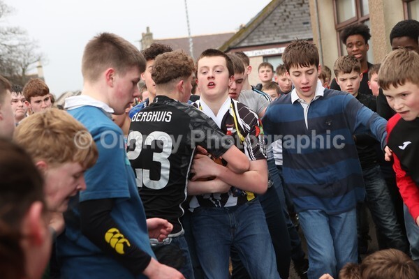 AA076694 - New Years Boys Ba'