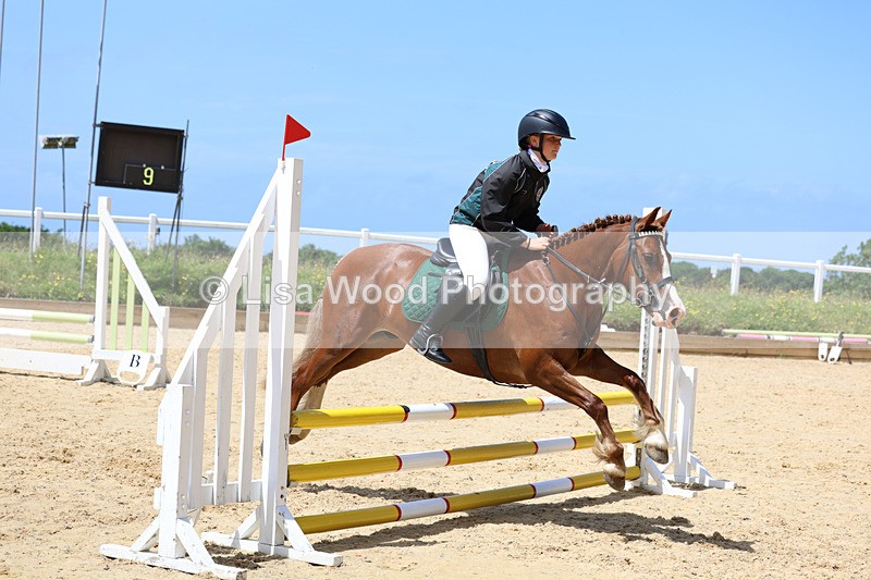 3E7A2387 - Class 4: 70 -75cm Part A