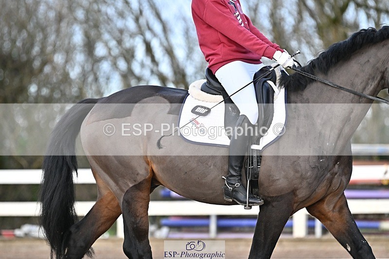 241214-122006-01569 - 132-Alys.Matravers-VORVASHILL.VERTIGO