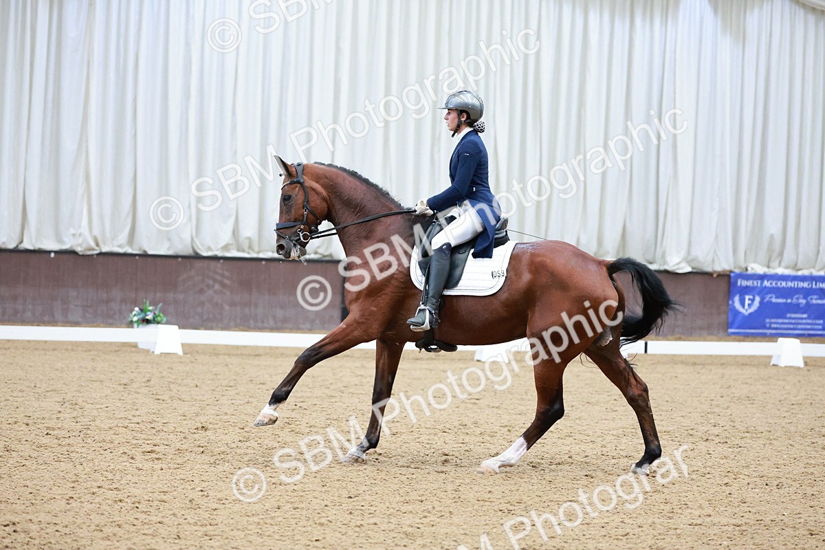SBM_016439 - Class 5 - FEI INT II - 17.24-18.20