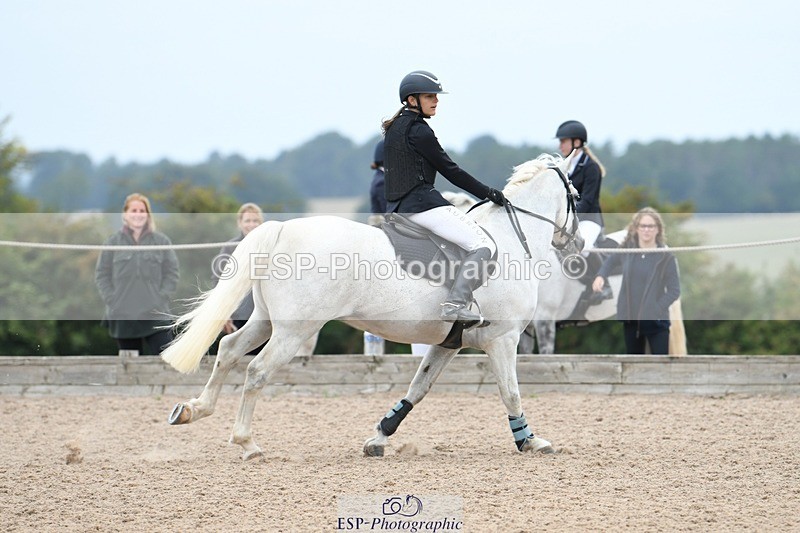 250807-110418-00436 - 90cm Round 1