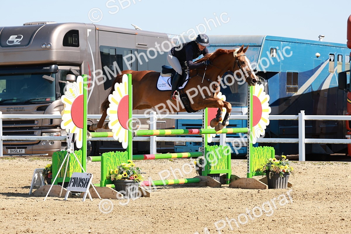 SBM_004494 - Class 17 - Senior Newcomers - 1.10m