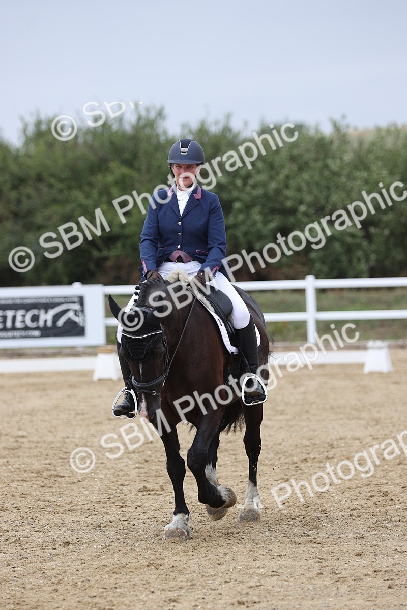 SBM_004366 - Class 9 - Novice 3 Champs