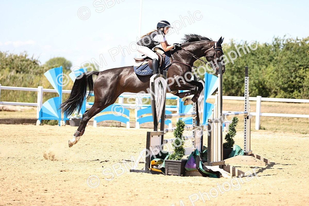 SBM_014910 - Class 15 - Senior Newcomers - 1.10m Open