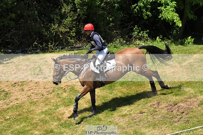 230527-142829-09924 - 327-ROMANTIC-Rosie_Fry-XC