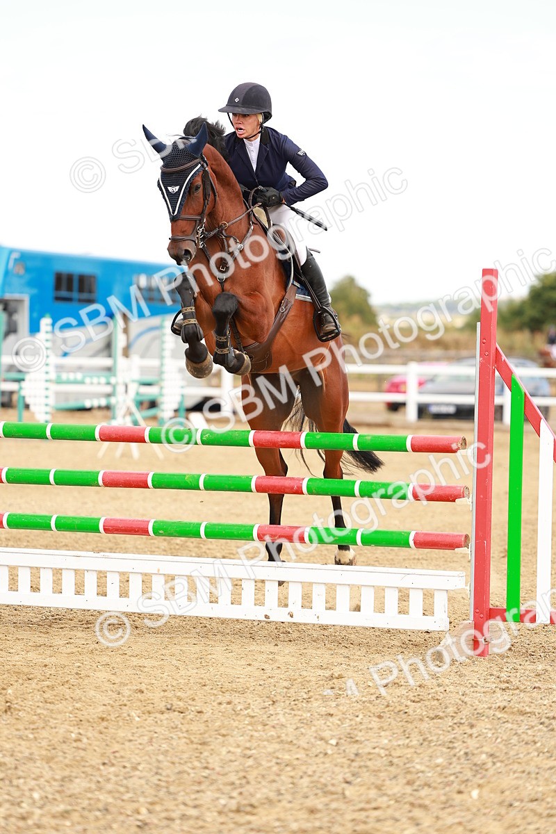 SBM_006827 - Class 4 - Senior British Newcomers - 1.10m