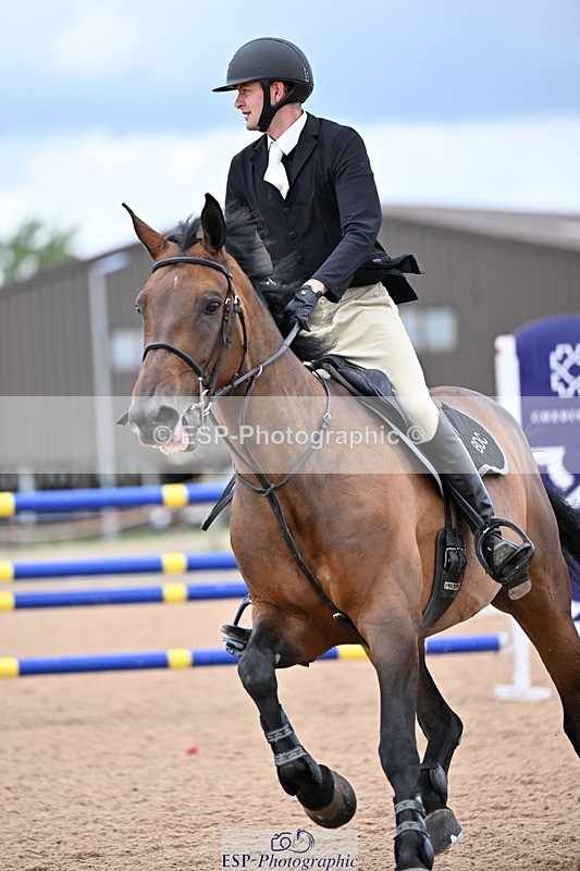 240726A-134704-01507 - Cls 3 Snr Foxhunter