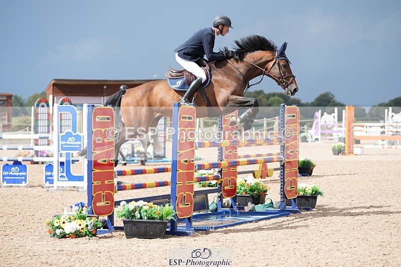 250913-123006-06902 - Cls 15 Snr Foxhunter