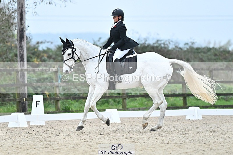 241103-154829-03237 - Novice 1 - 14.44 to 16.08