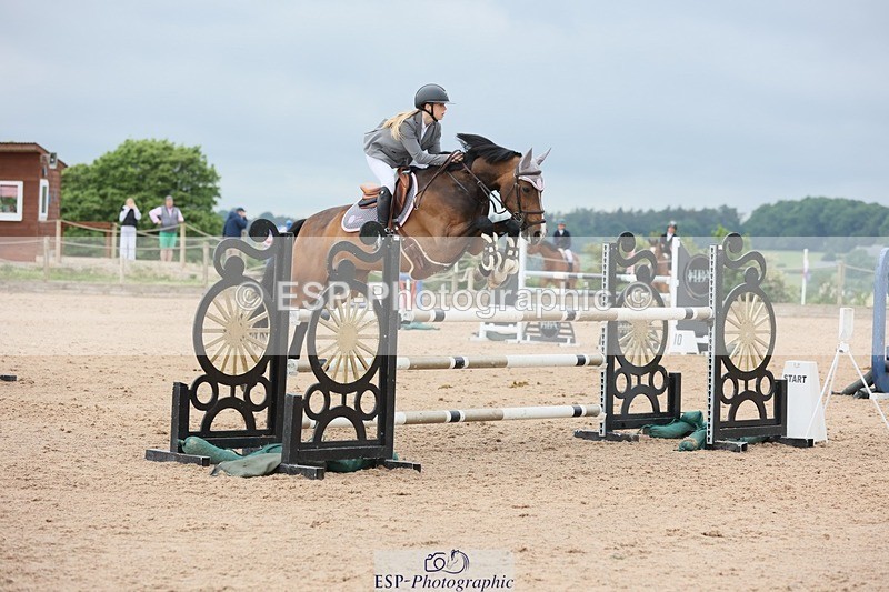 250524-102603-04198 - Cls 13  A&B 1.05m & 1.10m open