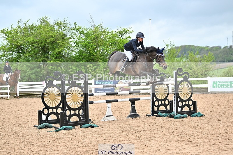 240501A-141832-01015 - Cls 8 Snr Foxhunter and 1.20m Open