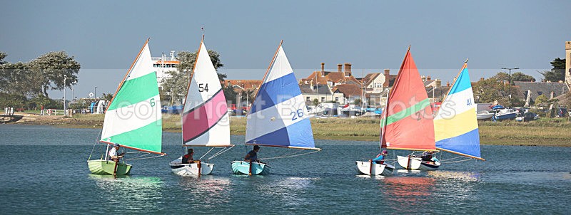 150906 SAILING ON THE RIVER YAR WT7A1164 - Sailboats - monohull