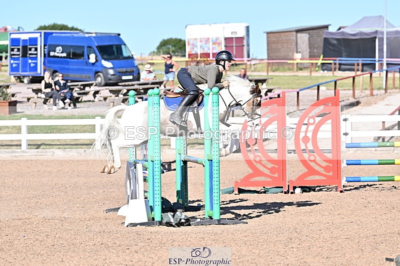 250708A-181156-00426 - 90cm Classes