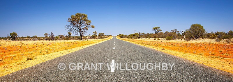 The road to Alice Springs - Australia