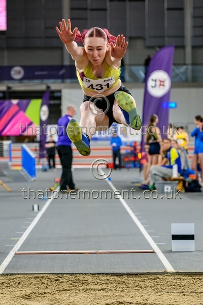 SenInd26-916428 - Field Female Set One