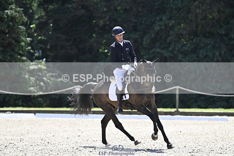 250522A-121204-03394 - B-324-Tim.Price-GARCON