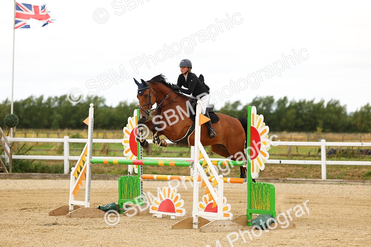 SBM_009953 - Class 3 - Senior Newcomers - 1.10m Open