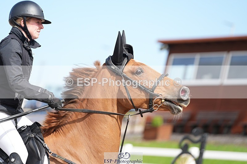 250911-141002-02189 - Cls 13 1.05m Amateur Champ