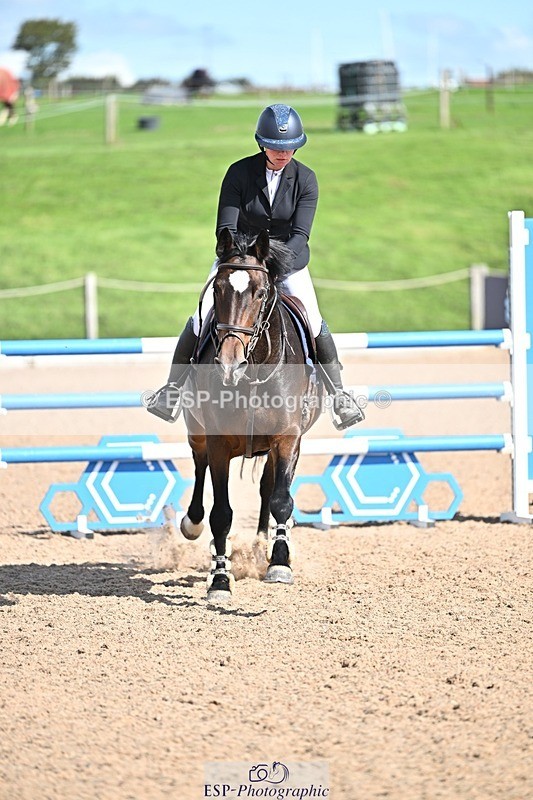 250924-125120-00289 - Cls 4 Newcomers and 1.10m Open