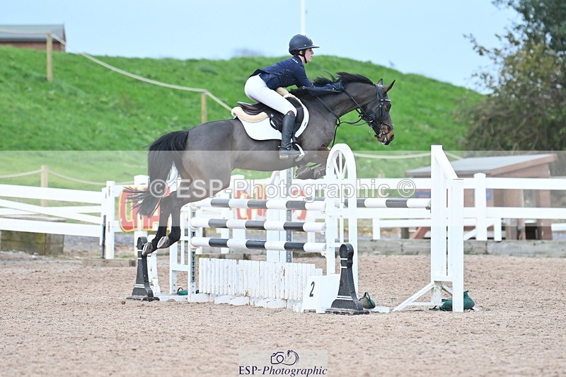 231119A-143215-06119 - Sun Cls 9 National 1.15m