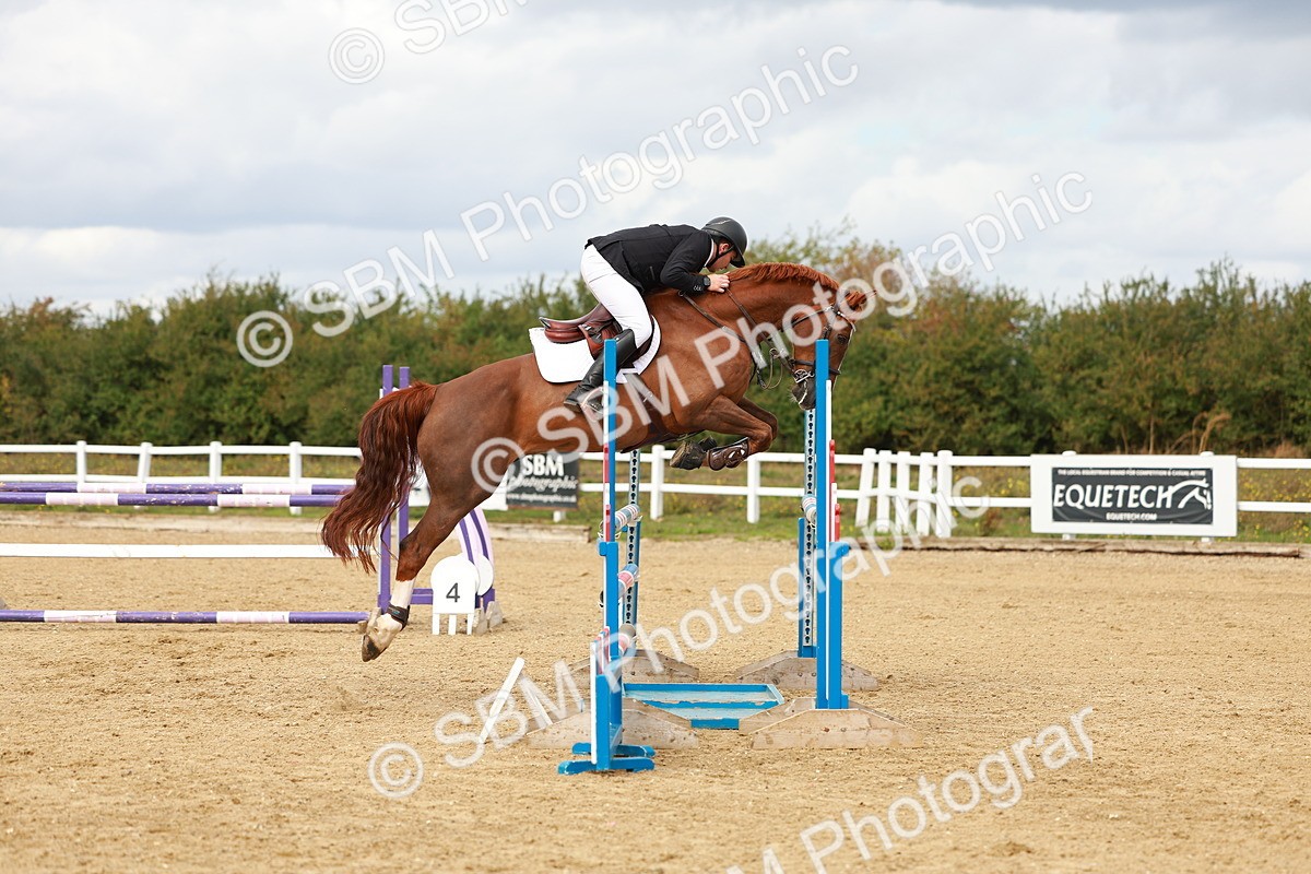 SBM_001386 - Class 4 - Senior Newcomers - 1.10m