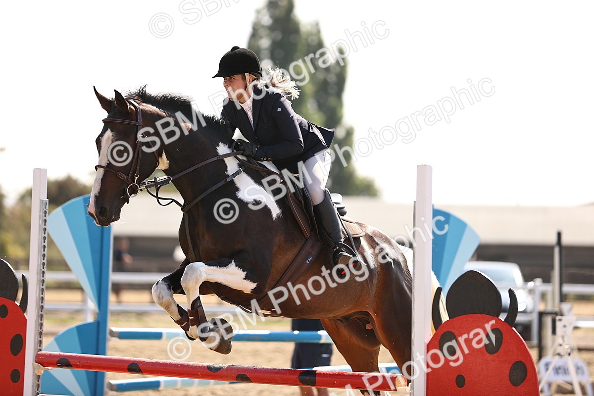 SBM_005828 - Class 9 - Senior British Novice - 90cm