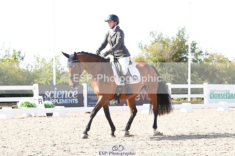 250817-161013-11672 - 190-Natalie.DraperRenkum.Cordula