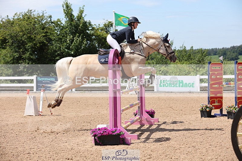 240718A-125910-05342 - Cls 9, 1 Star Bronze Tour 1.10m