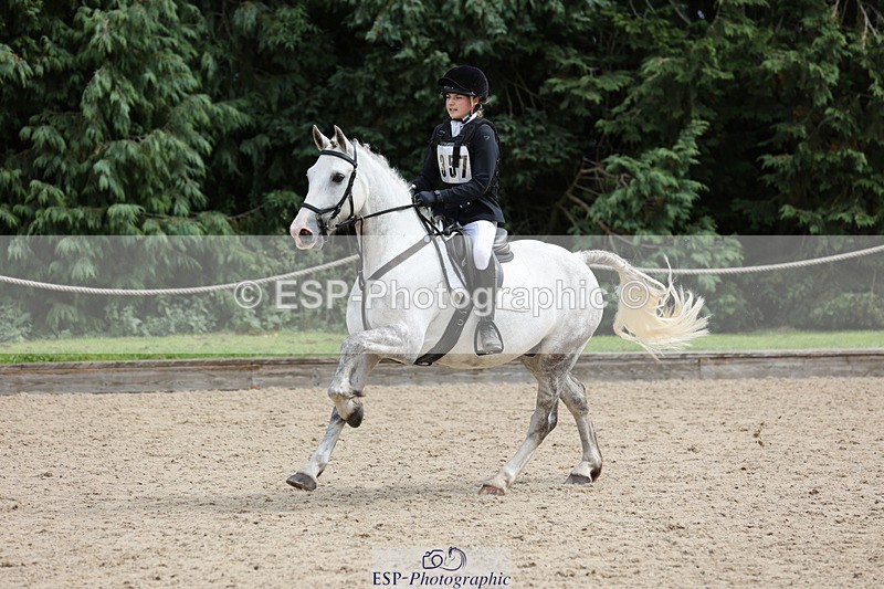 240823X-140113-18137 - 70cm R1 13.45 to 15.30