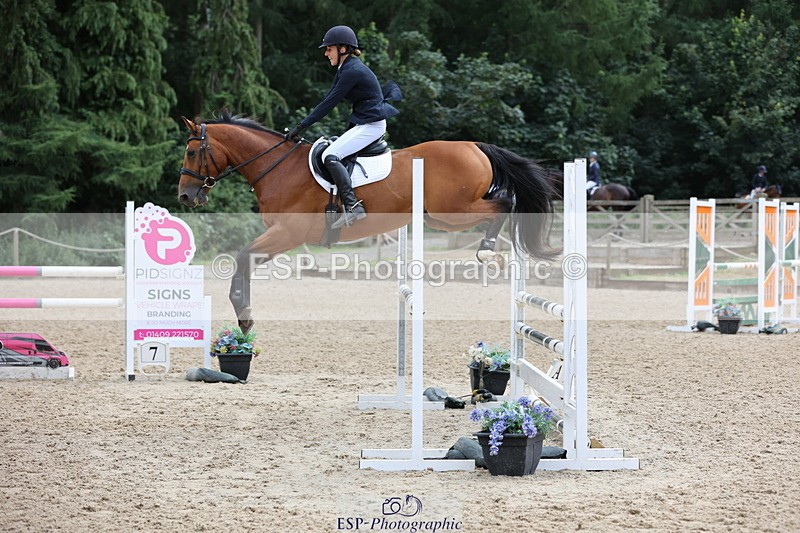 250705A-163918-16139 - Cls 37 1.05m Amateur Quali