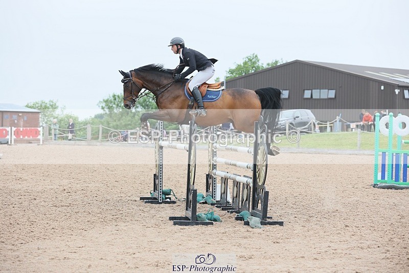 250524-124343-04753 - Cls 15 Snr Fox 1st Rnd