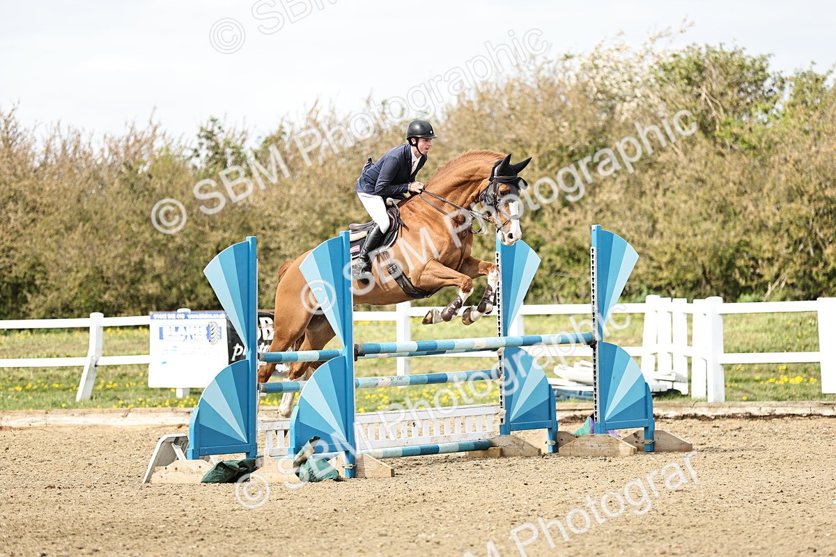 SBM_001244 - Class 4 - Senior Newcomers - 1.10m